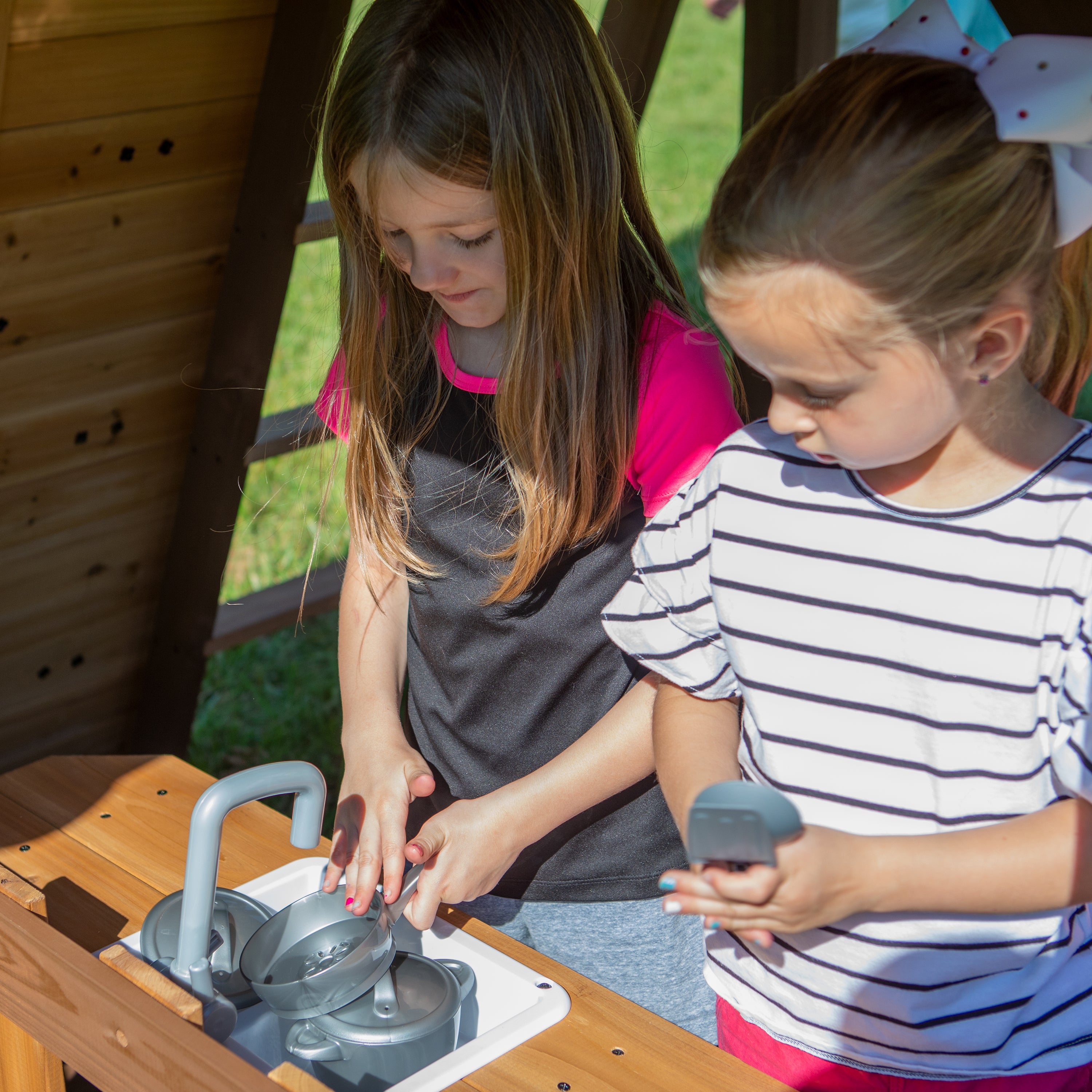 Tacoma Falls Swing Set kitchen sink